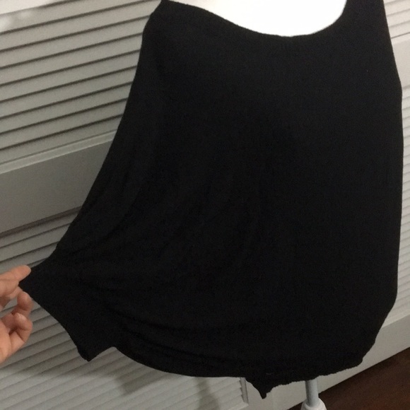 Black flowy thin sweater - Picture 2 of 4